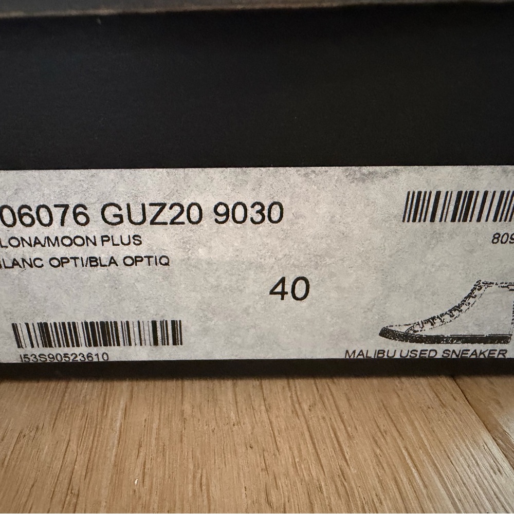 Saint Laurent Malibu White High-Top Canvas Sneakers - Picture 7 of 8